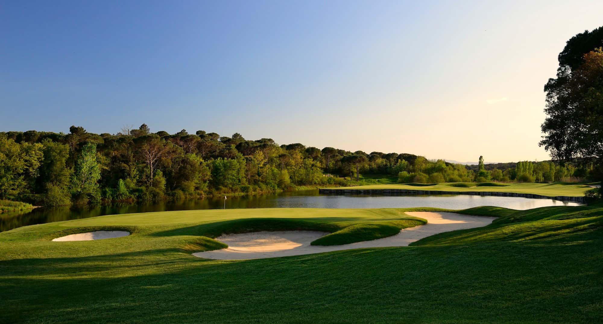 PGA-Catalunya-Resort-Stadium-11th