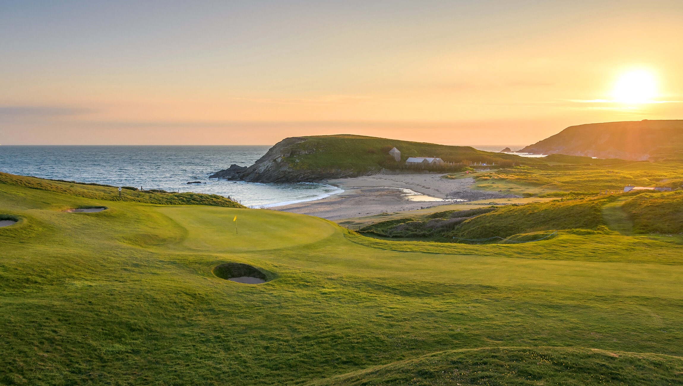 Hole-10-DSC_1715-copy-2-2300x1300