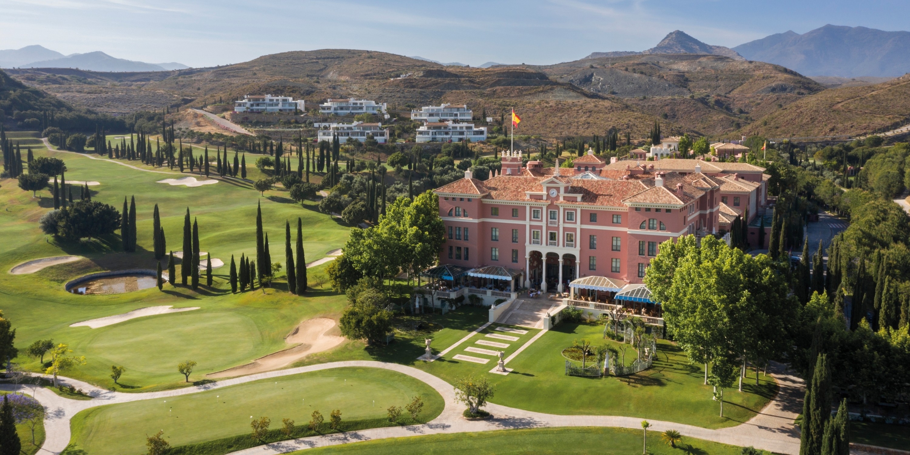 Anantara Villa Padierna Palace Exterior