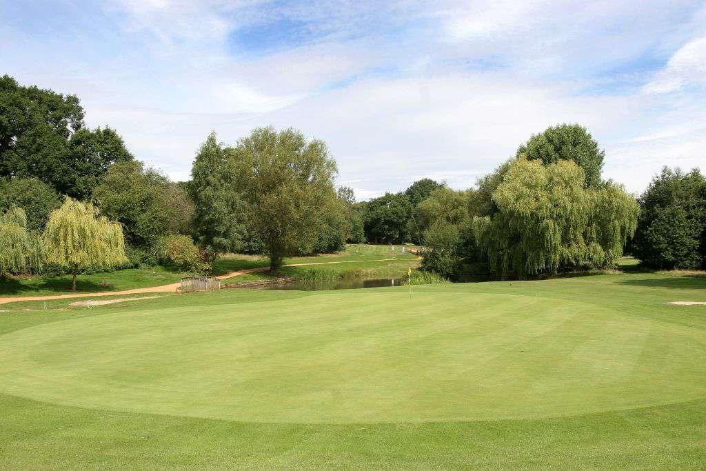 downshire-golf-complex-7th-green